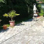 Mia Mo * Premantura